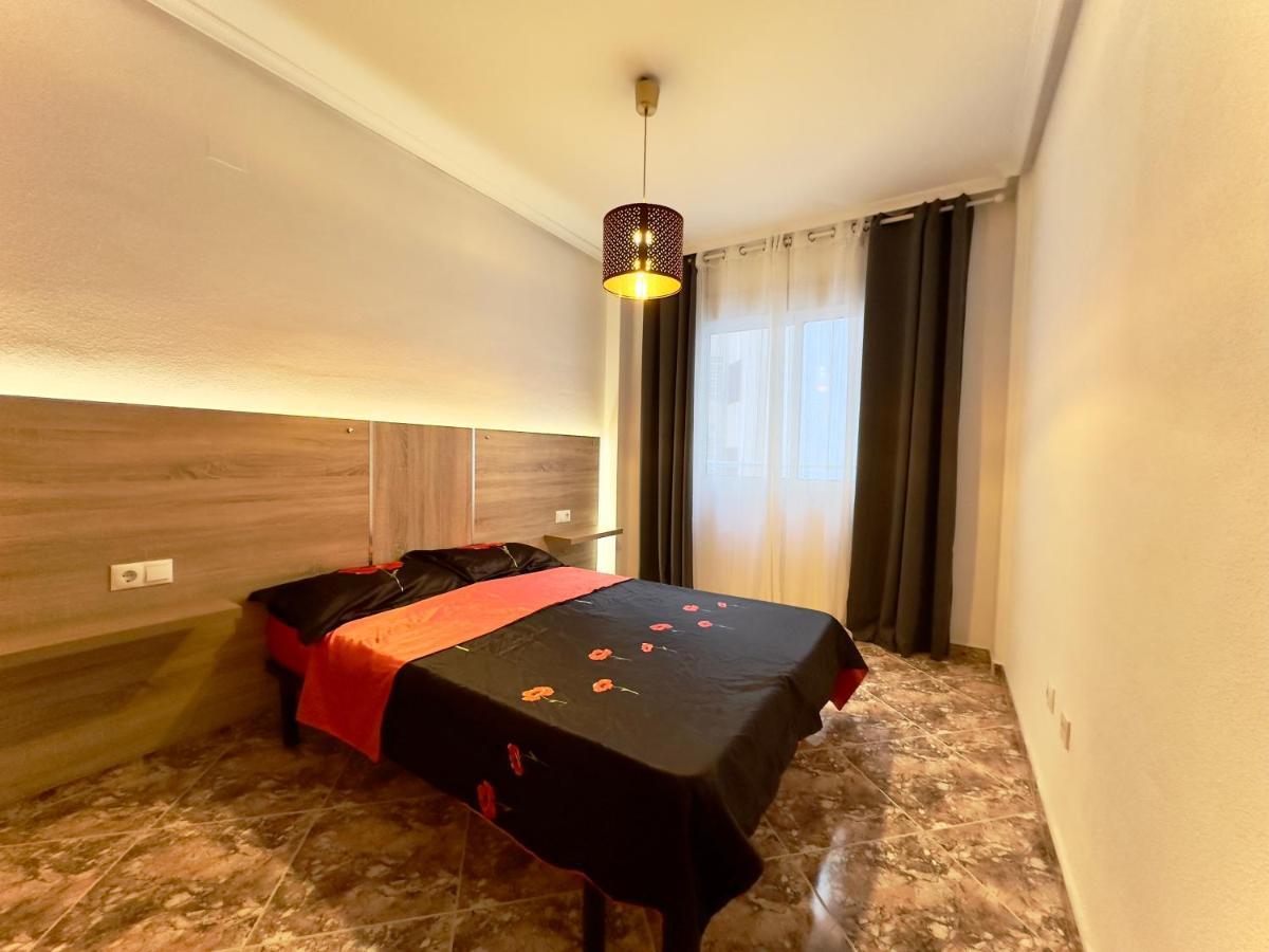 Modern Apartment On Playa Del Cura Торрев'єха Екстер'єр фото