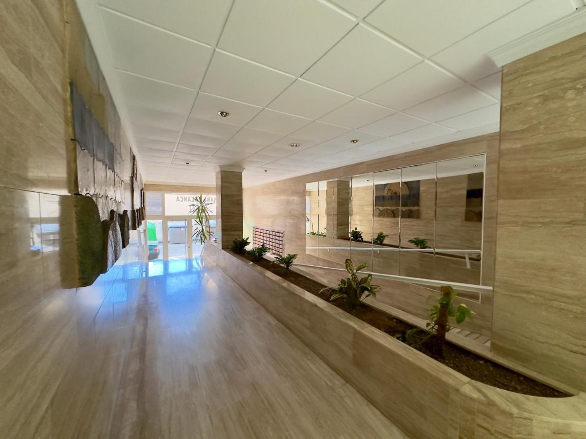 Modern Apartment On Playa Del Cura Торрев'єха Екстер'єр фото